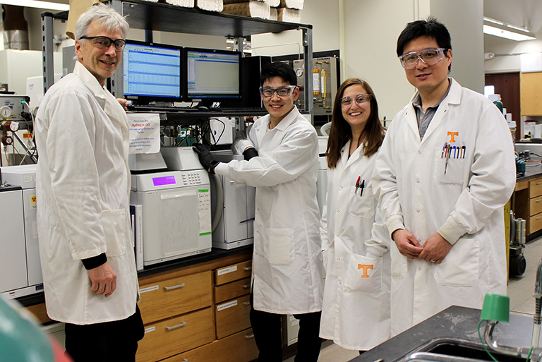 Frank Loeffler; Yongchao Yin; Fadime Kara Murdoch, PhD; and Gao Chen, PhD stand in a lab.